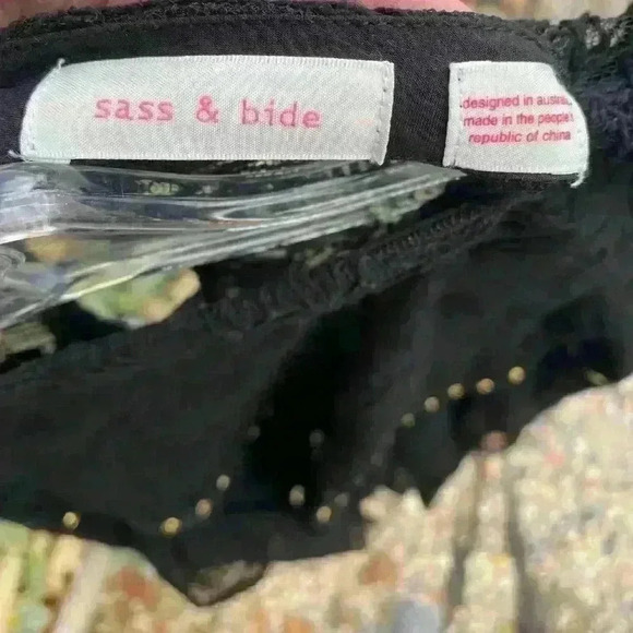 SASS & BIDE Layered Floral Lace Dress ROSE STORY Black Bell Sleeves SZ XXS - Picture 8 of 8